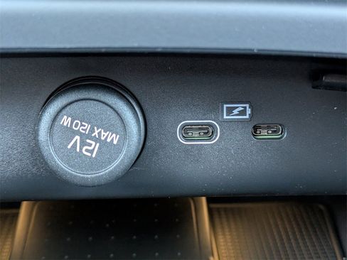 New 2026 Volvo XC40 B5 Core image 29