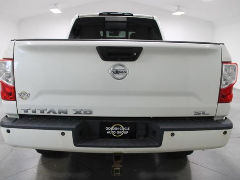 Used 2017 Nissan Titan SL RWD image 8