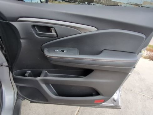 Used 2022 Honda Passport TrailSport image 31