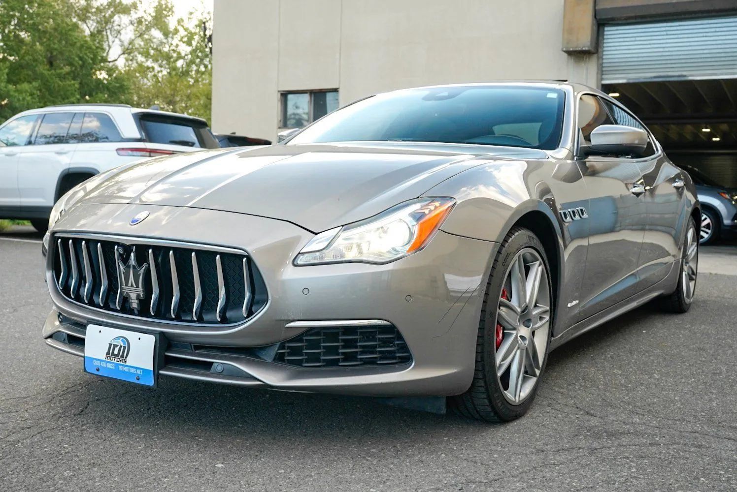 Used 2017 Maserati Quattroporte S GranLusso Q4 AWD/4WD image 9