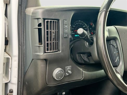 Used 2023 GMC Savana 3500 w/ Driver Convenience Package image 10