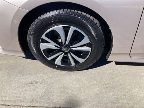 Used 2019 Toyota Prius Prime image 10