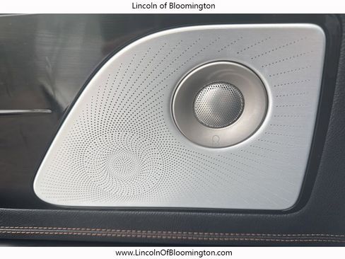 Certified 2025 Lincoln Aviator Black Label image 31