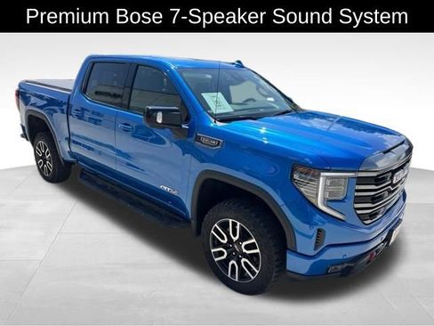 Used 2024 GMC Sierra 1500 AT4 w/ AT4 Premium Package AWD/4WD image 10
