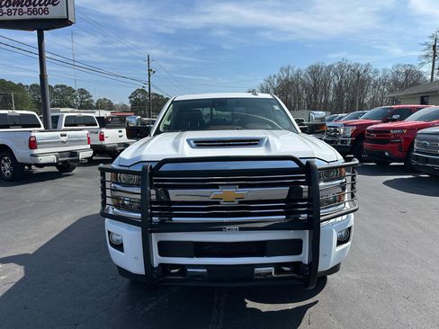 Used 2017 Chevrolet Silverado 2500 High Country w/ Duramax Plus Package image 2
