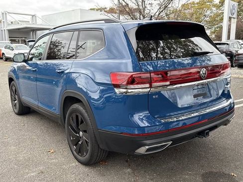 Used 2025 Volkswagen Atlas SE w/ Black Wheel Package image 8