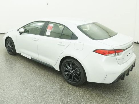 New 2026 Toyota Corolla SE image 13