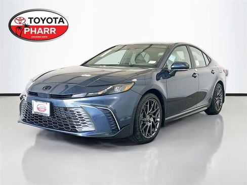New 2026 Toyota Camry SE image 1