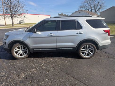 Used 2016 Ford Explorer XLT w/ Equipment Group 201A image 1
