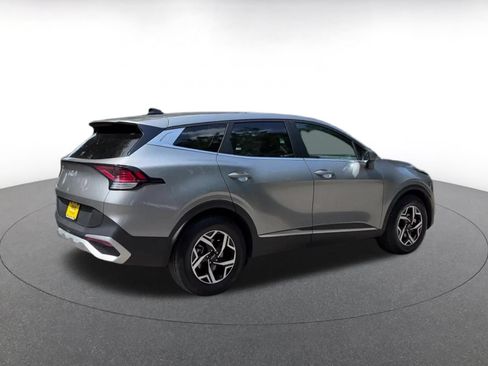 Used 2025 Kia Sportage LX FWD image 15