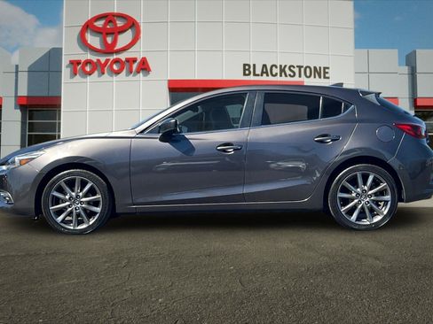 Used 2018 MAZDA MAZDA3 Grand Touring FWD image 6