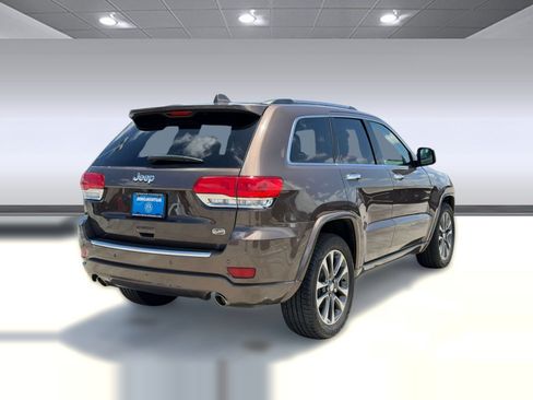 Used 2018 Jeep Grand Cherokee Overland RWD image 9
