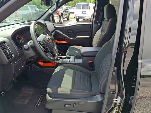 Used 2026 Nissan Frontier PRO-4X AWD/4WD image 13
