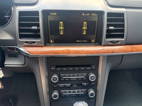 Used 2010 Lincoln MKZ AWD image 24