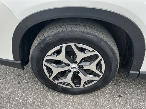 Used 2020 Subaru Forester Premium AWD/4WD image 28