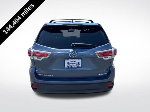 Used 2016 Toyota Highlander XLE AWD/4WD image 2