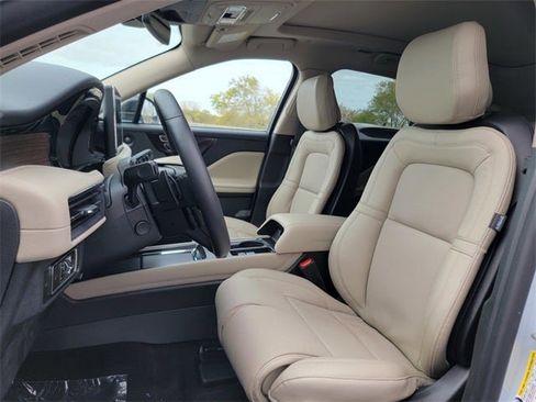 New 2026 Lincoln Corsair Reserve image 19