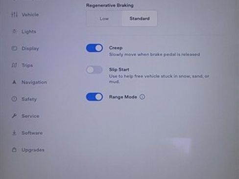 Used 2016 Tesla Model S 70D image 12