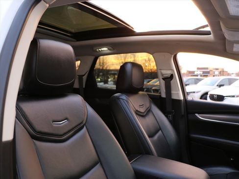 Used 2019 Cadillac XT5 Luxury image 7