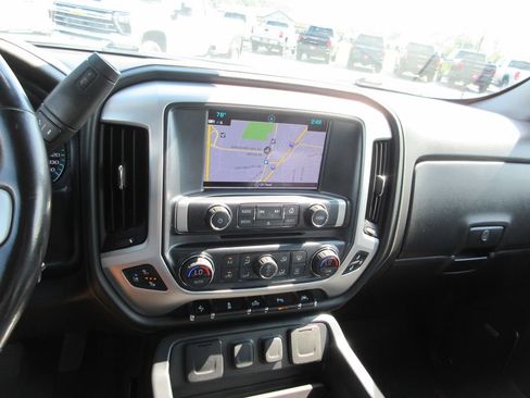 Used 2018 GMC Sierra 1500 SLT AWD/4WD image 32