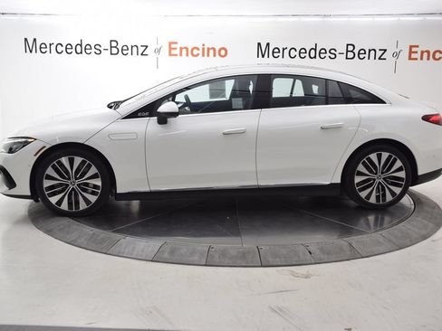 Used 2023 Mercedes-Benz EQE 500 4MATIC Sedan image 3
