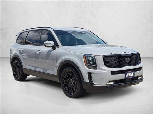 Used 2021 Kia Telluride SX w/ Nightfall Edition Package AWD/4WD image 3
