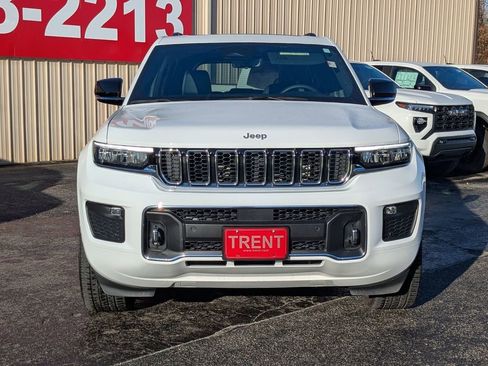 Used 2024 Jeep Grand Cherokee Overland w/ Luxury Tech Group IV image 11