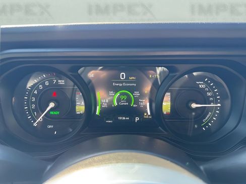 Used 2025 Jeep Wrangler Unlimited Sahara w/ Safety Group AWD/4WD image 22