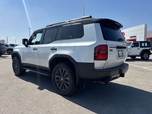 Used 2024 Toyota Land Cruiser image 4
