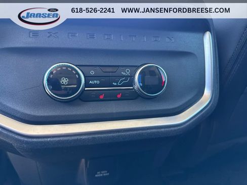Used 2025 Ford Expedition Platinum AWD/4WD image 25