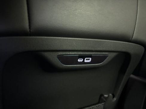 New 2026 Chrysler Pacifica Select AWD/4WD image 42
