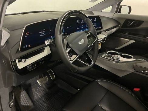 New 2026 Cadillac Optiq Luxury 1 w/ LPO, Floor Liner Package AWD/4WD image 16