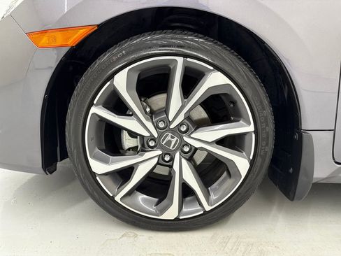 Used 2020 Honda Civic Touring image 9
