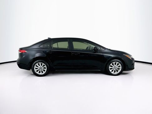 Used 2021 Toyota Corolla LE w/ LE Convenience Package FWD image 10