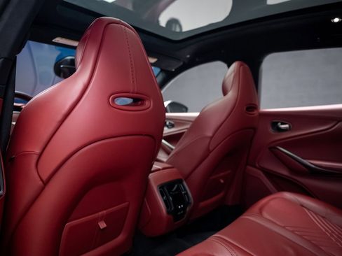 Used 2021 Aston Martin DBX image 70