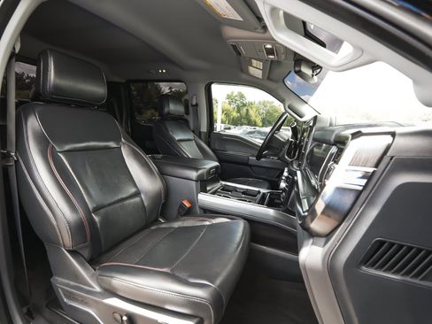Used 2023 Ford F250 Lariat w/ Black Appearance Package AWD/4WD image 45