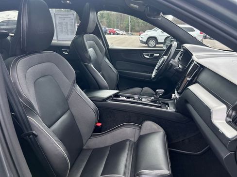 Used 2020 Volvo XC60 T5 R-Design w/ Protection Package Premier image 14