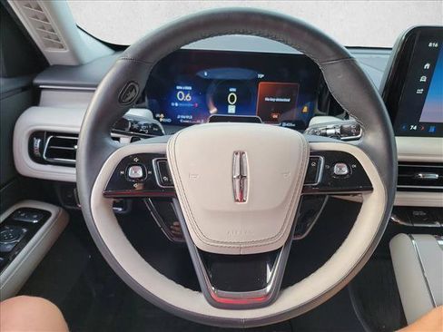 Used 2025 Lincoln Aviator Reserve w/ Illumination Package AWD/4WD image 20
