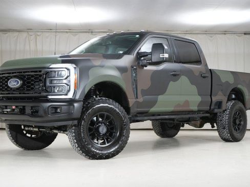 Used 2023 Ford F250 XLT w/ Tremor Off-Road Package image 7