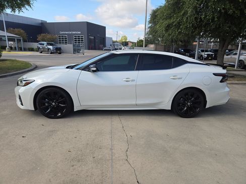 Used 2021 Nissan Maxima SR w/ Sport Mat Group FWD image 6