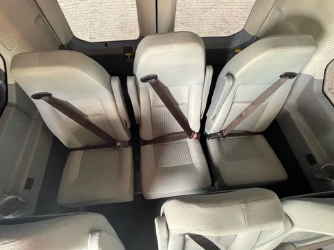 Used 2019 Ford Transit 150 XLT image 11