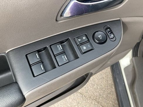 Used 2017 Honda Odyssey EX-L image 12