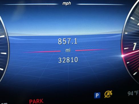 Used 2024 Mercedes-Benz C 300 4MATIC Sedan image 17