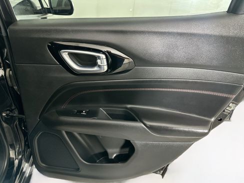 Used 2024 Jeep Compass Trailhawk AWD/4WD image 28