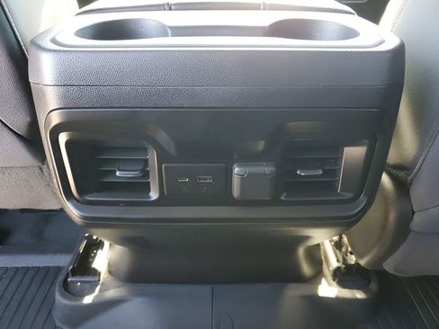 Used 2021 Chevrolet Silverado 1500 RST image 21