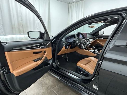 Used 2023 BMW 540i xDrive w/ M Sport Package image 24