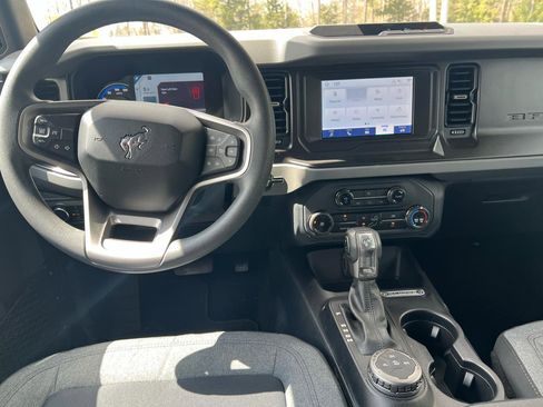 Used 2022 Ford Bronco 4-Door AWD/4WD image 12