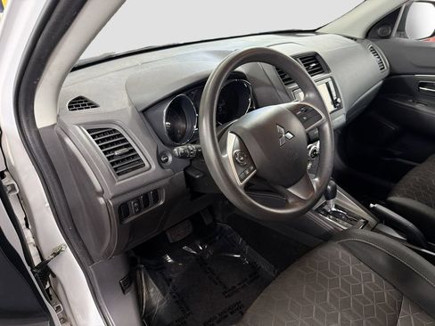 Used 2023 Mitsubishi Outlander Sport AWD image 11
