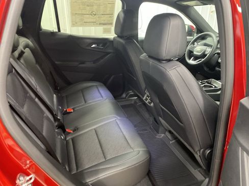 New 2026 Chevrolet Equinox LT w/ Convenience Package II image 17