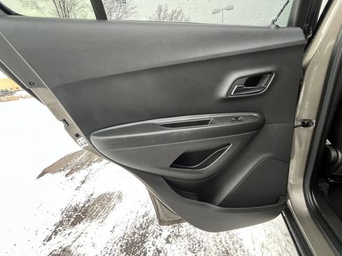 Certified 2022 Chevrolet Trax LT w/ Sport Edition image 16